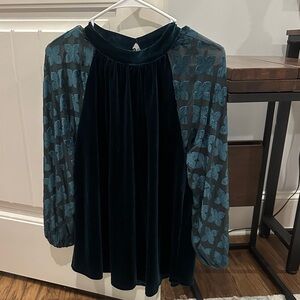 Umgee Teal Velvet Top